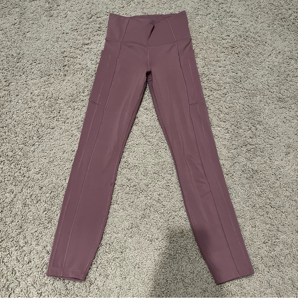 Athleta Ultimate Stash 7/8 Leggings